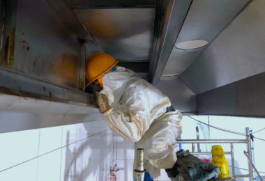 Ảnh Hưởng của khí thải nhà bếp tới đường ống gió